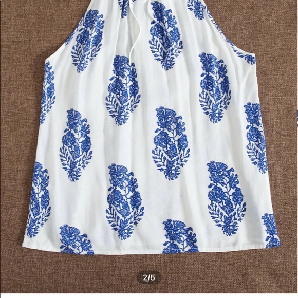 White and blue boho halter tank top. Size Large. NWOT - Picture 2 of 3